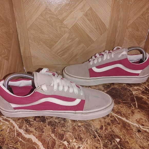 Vans women's Off The Wall old skool skateboard shoe size woman 10 men 8.5.   215 - Picture 6 of 9